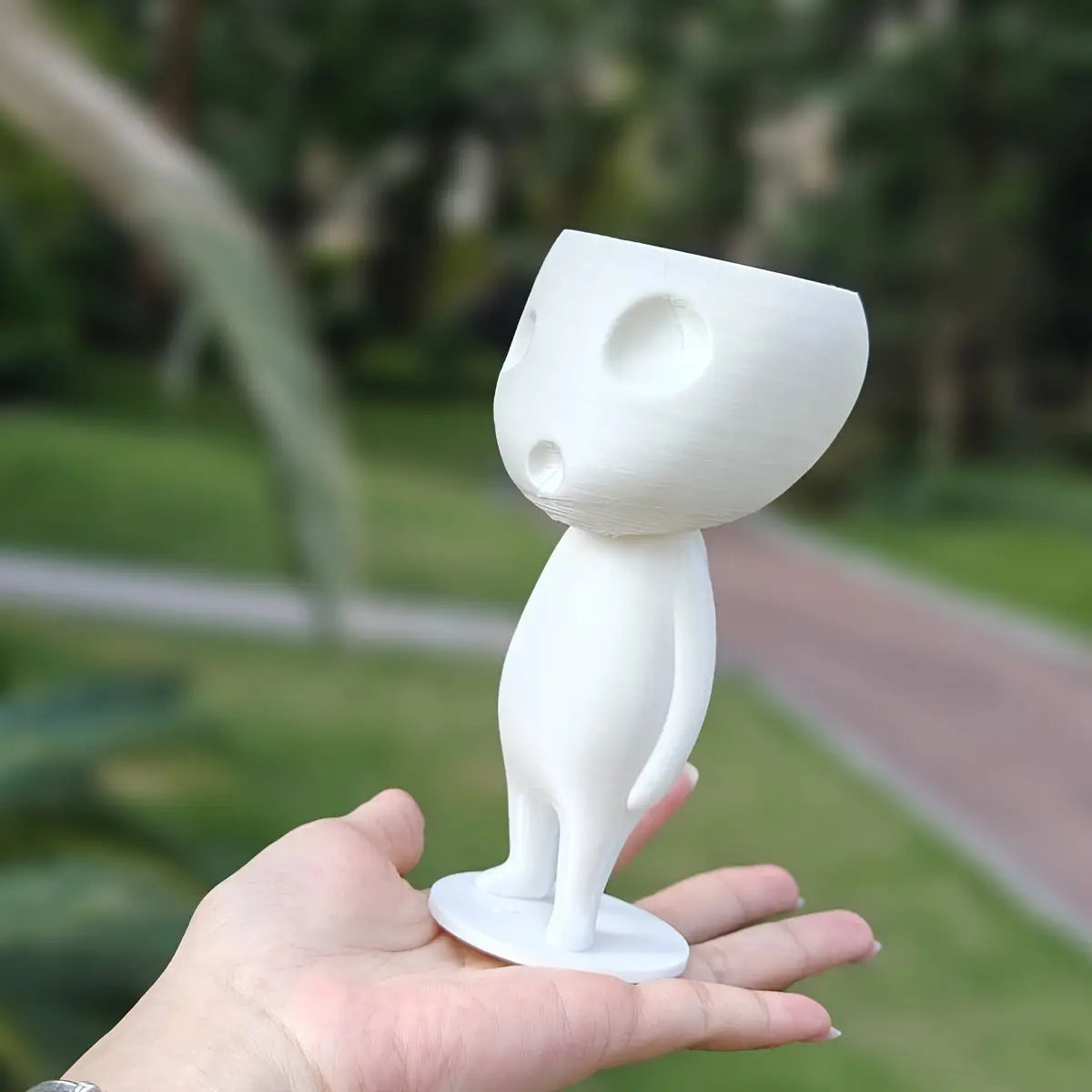 Standing Kodama Plant Pot