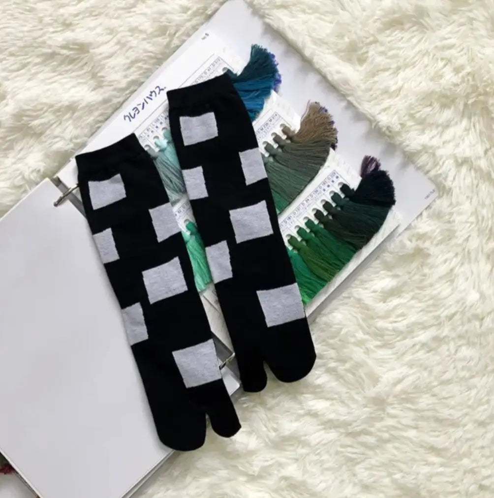 Tabi Socks