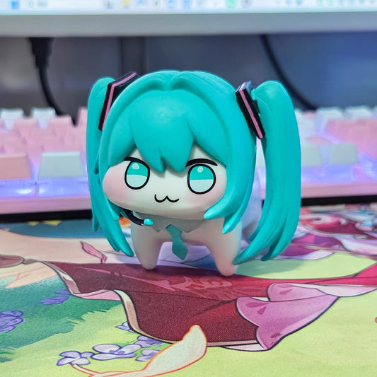 Doro Hatsune Miku Figure front view on anime desk mat