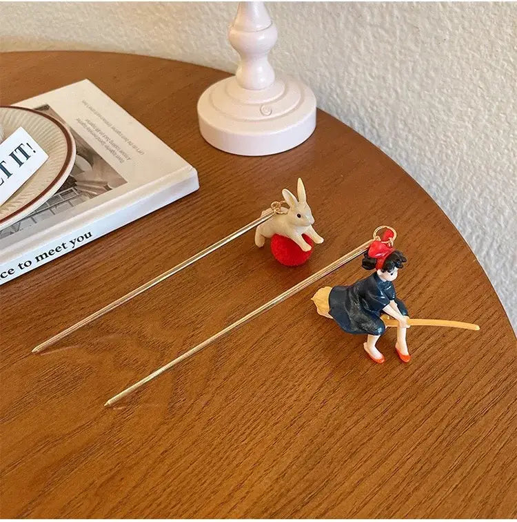 Kiki Flying Retro Hair Pin