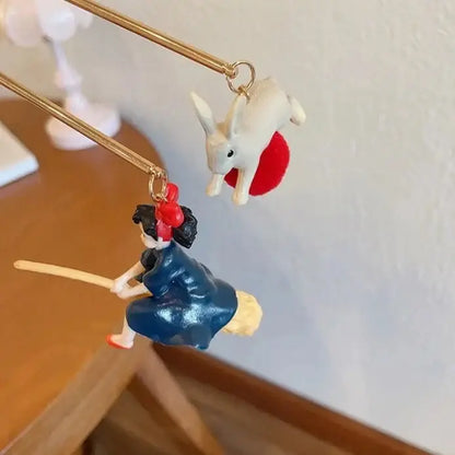 Kiki Flying Retro Hair Pin