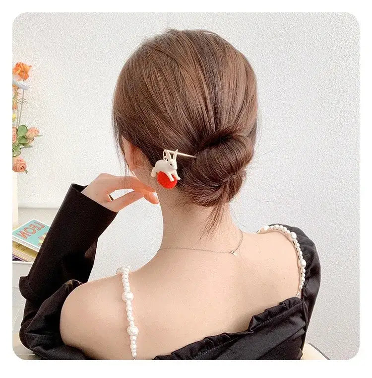 Flying Rabbit Retro Hair Pin