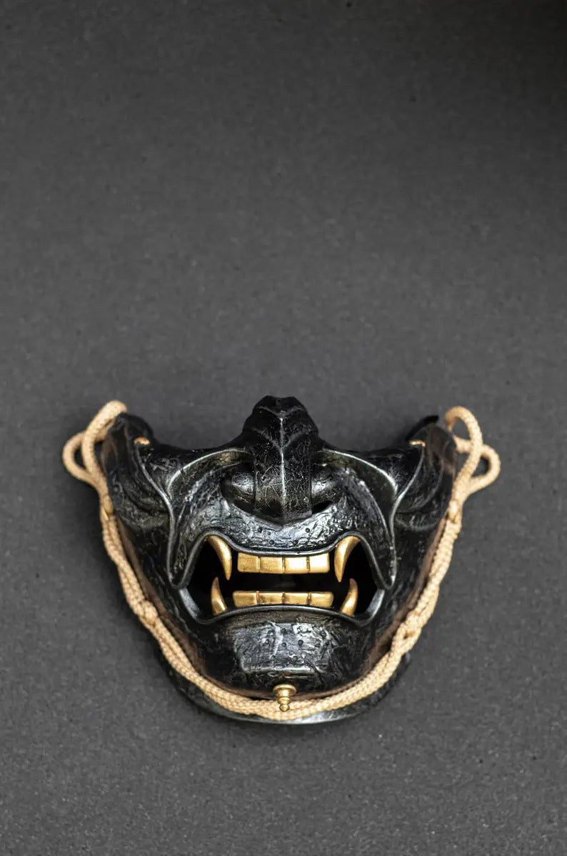 Maschera Oni del Samurai Fantasma di Ferro di Tsushima