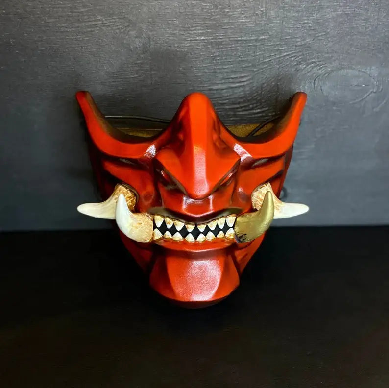 Maschera da samurai demone Oni rosso sangue