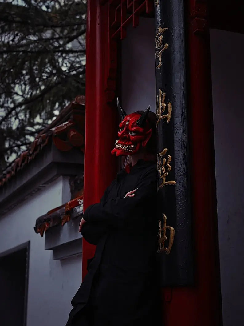 Máscara de demonio Oni rojo
