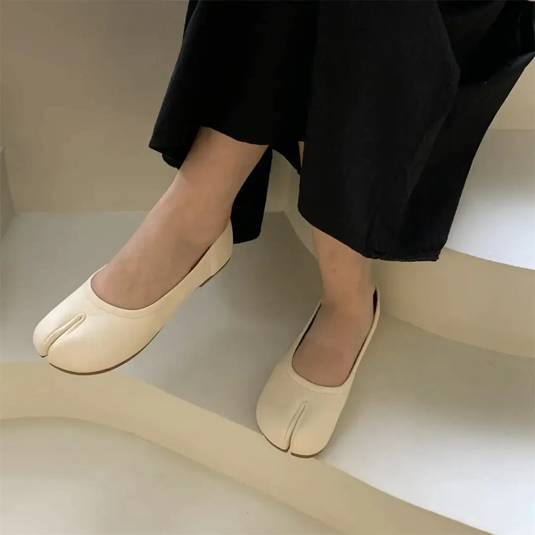 Ivory Flat Jikatabi Shoes