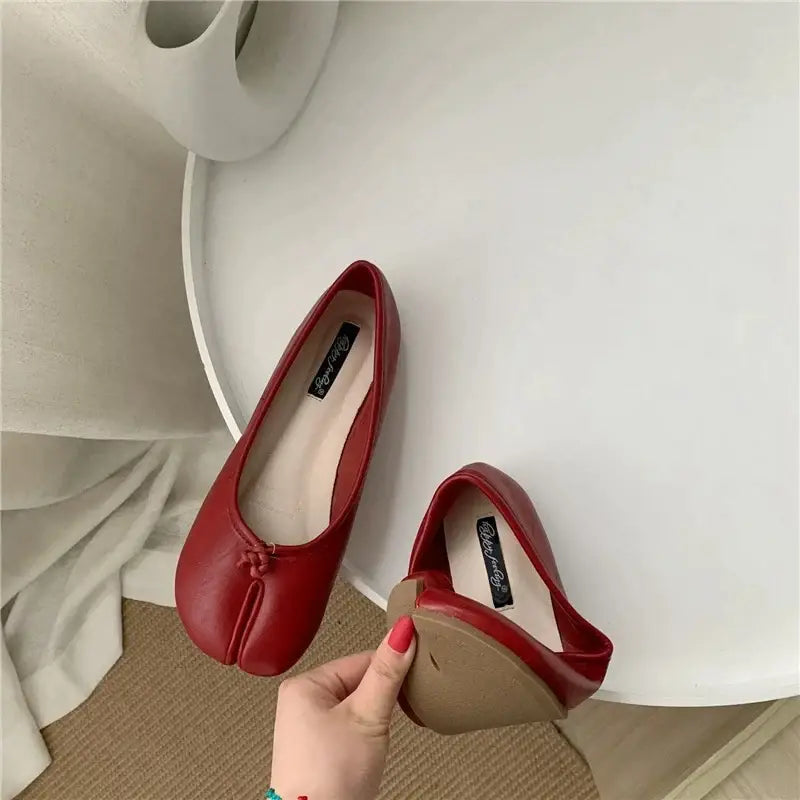 Scarlet Red Jikatabi Shoes