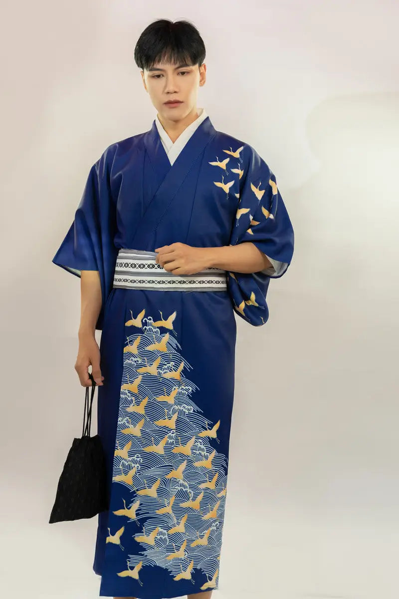 Kimono traditionnel bleu pour hommes, grues