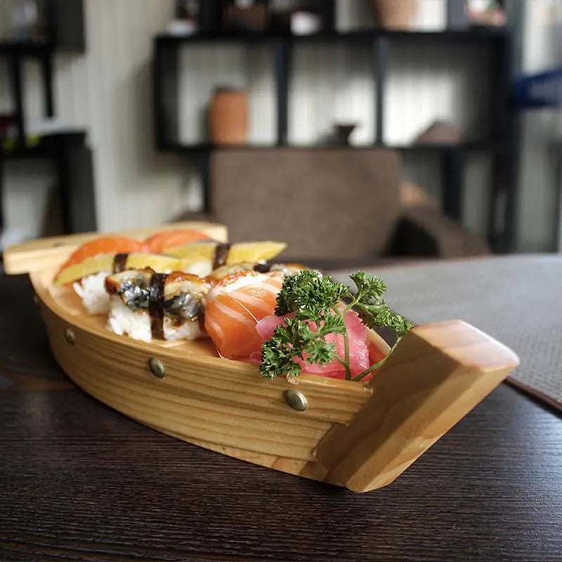 Barco de sushi de madera