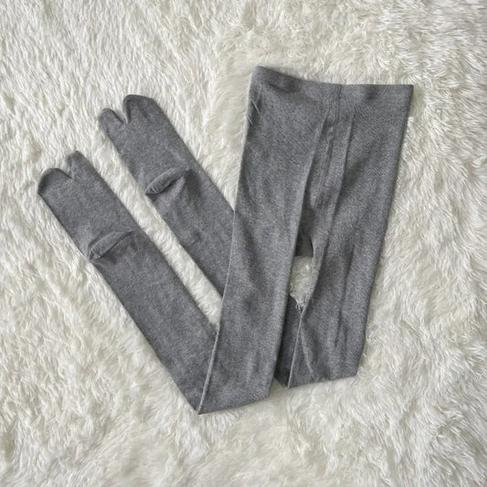 Tabi Socks