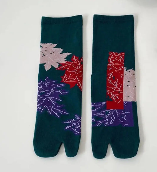 Maple Leaf Green Tabi Socks