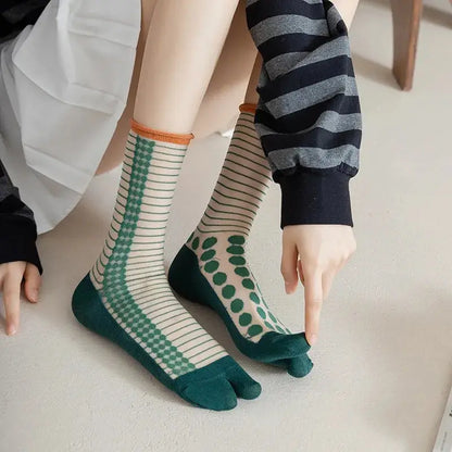 Cream Ribbed Thin Silk Tabi Socks