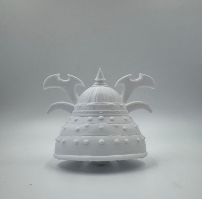 Side view of the white samurai helmet skull figure