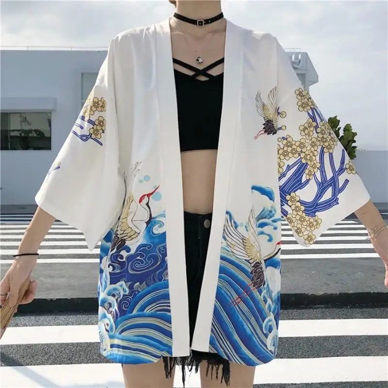 Giacca Kimono da donna bianca con onde di uccelli