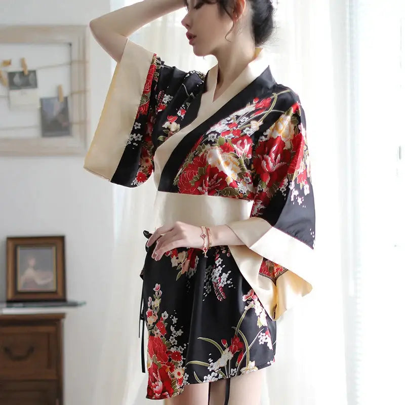 Kimono de nuit en soie florale