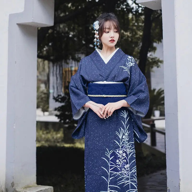 Kimono de mujer azul marino