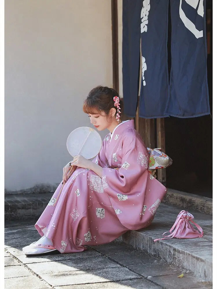 Kimono tradizionale da donna color lavanda