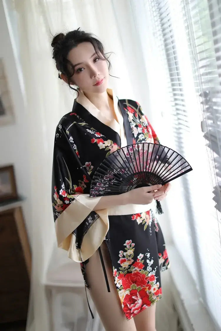 Kimono de nuit en soie florale
