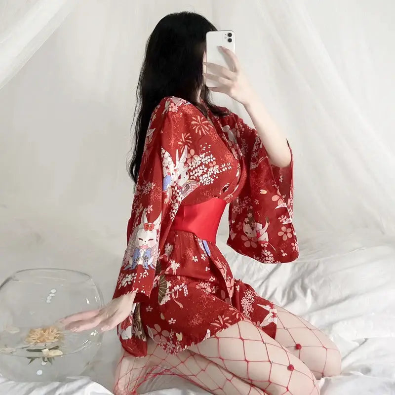 Kimono de seda floral rojo para mujer