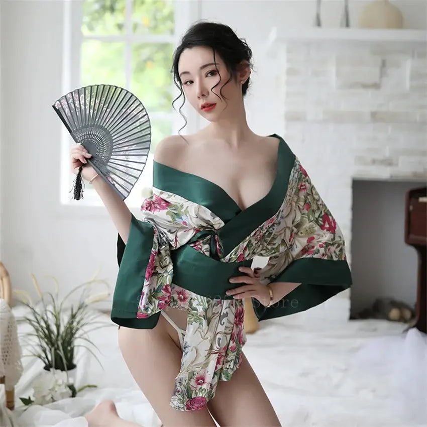 Kimono di seta floreale verde
