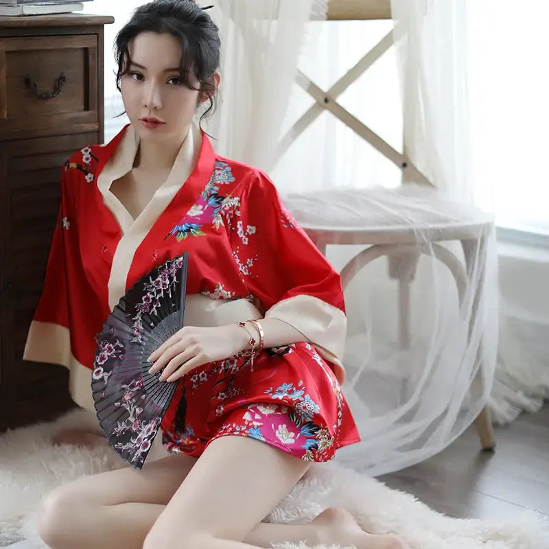 Kimono di seta floreale cremisi
