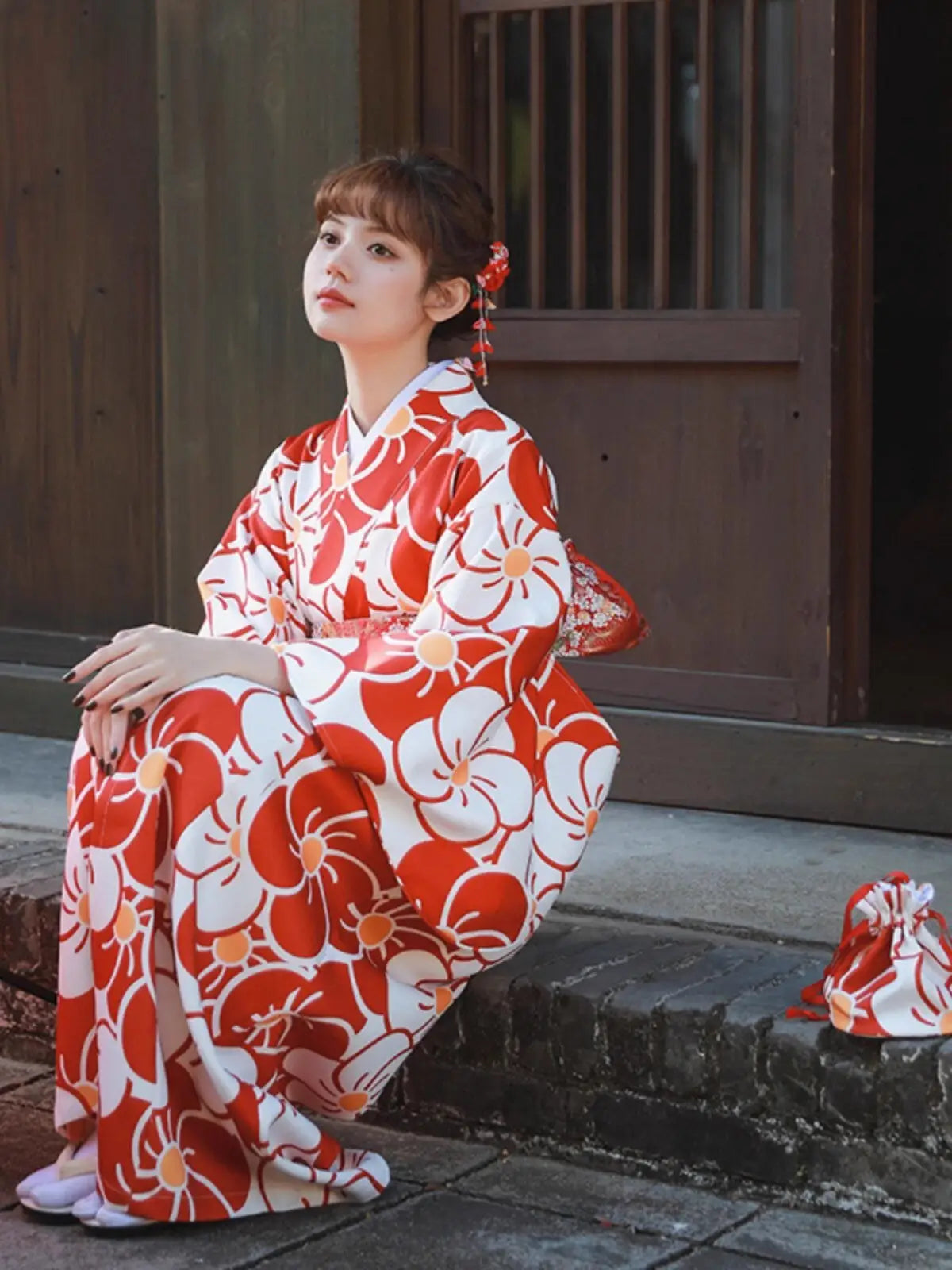 Kimono Femme Fleurs Rouges Et Blanches